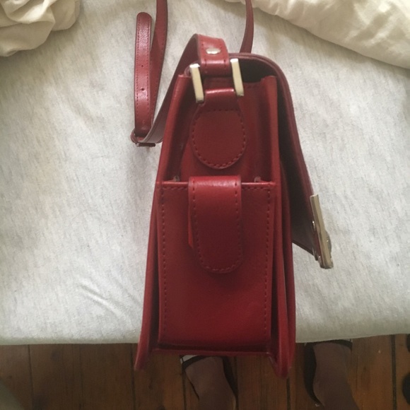 Red purse - Picture 2 of 4